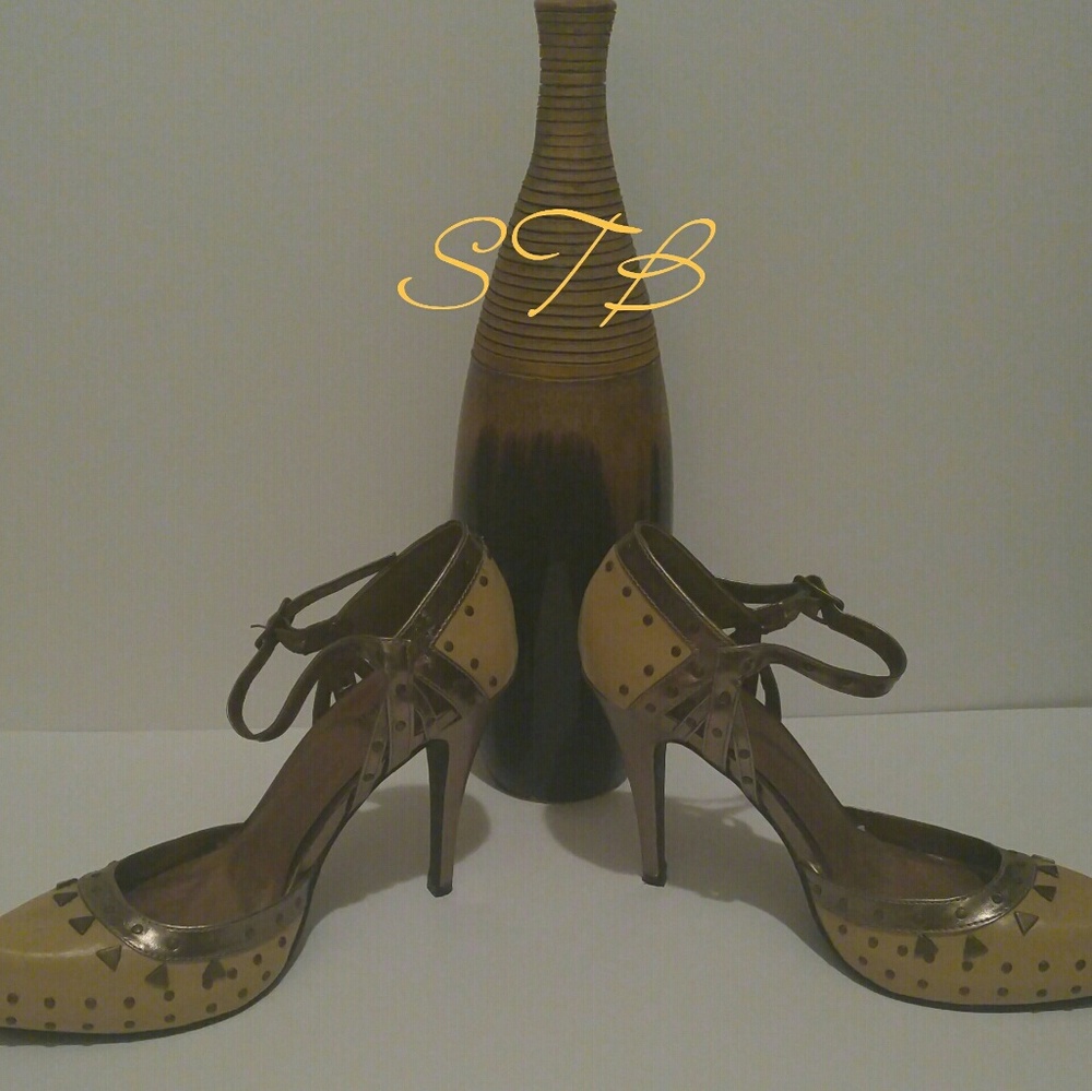 Gorgeous shoes!